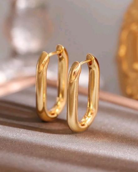 Picture of Minimalist Hoop Earrings(Gold)