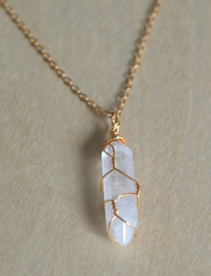 Picture of Natural Crystal Pendant Necklace